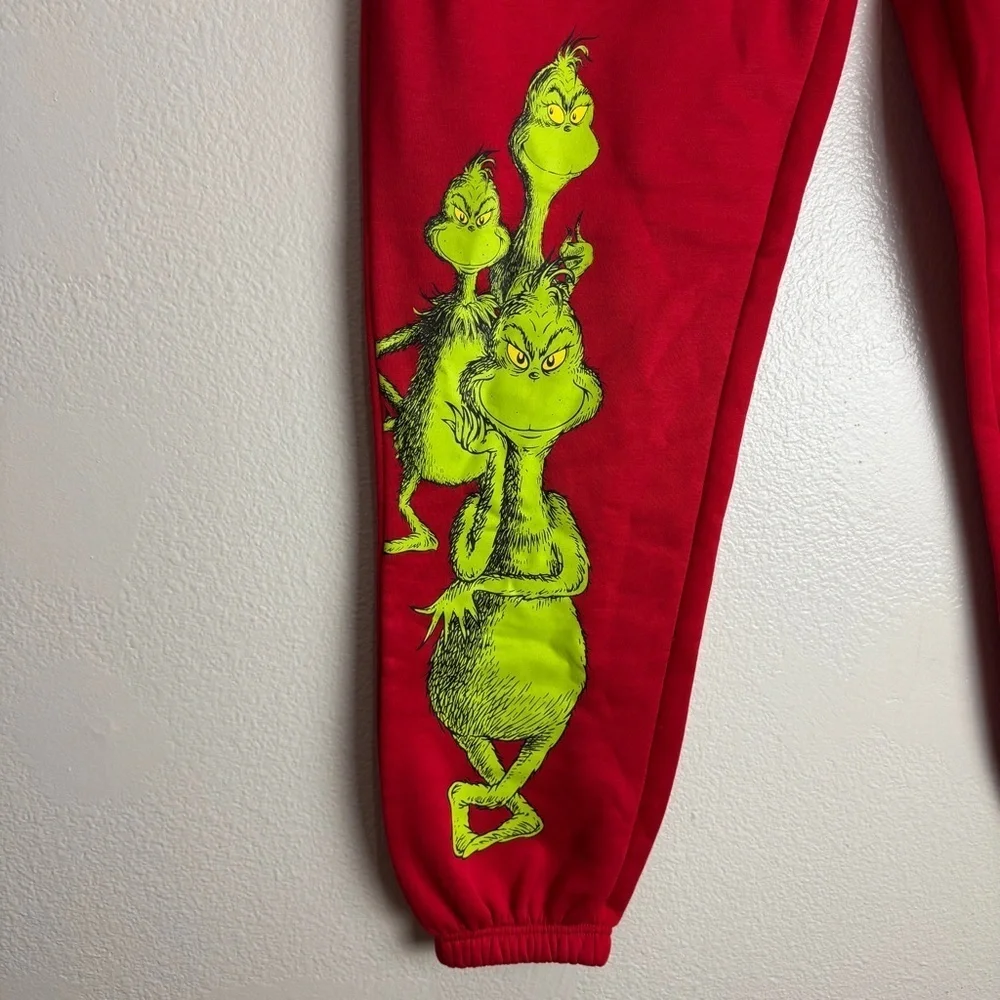 N/A grinch sweatpants